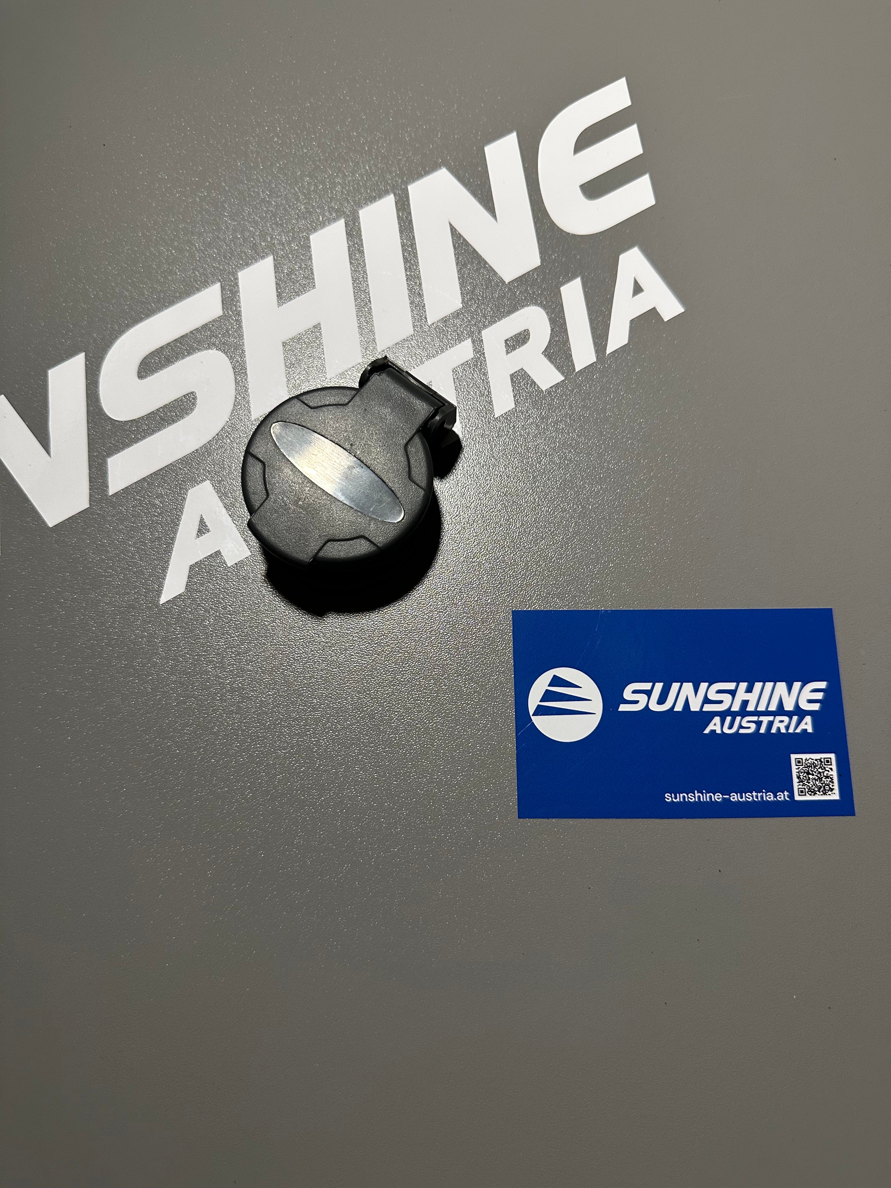 Abdeckkappe von Druckluftanschluss für Prüfbühnen von Sunshine-Austria